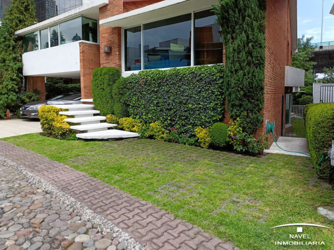 Casa en Condominio, Col. Alpes Una joya de casa en la parte baja de Las Águilas, en condominio horizontal con vigilancia.